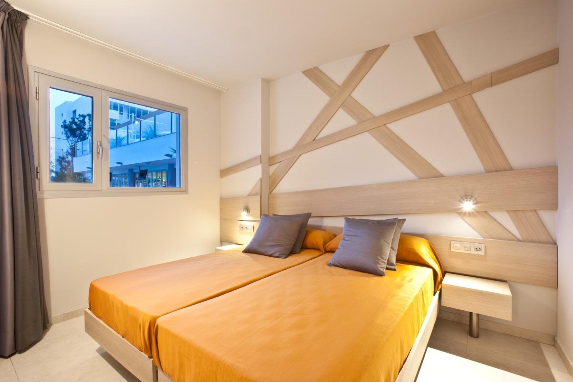 Aparthotel Ryans - Only Adults Ibiza città